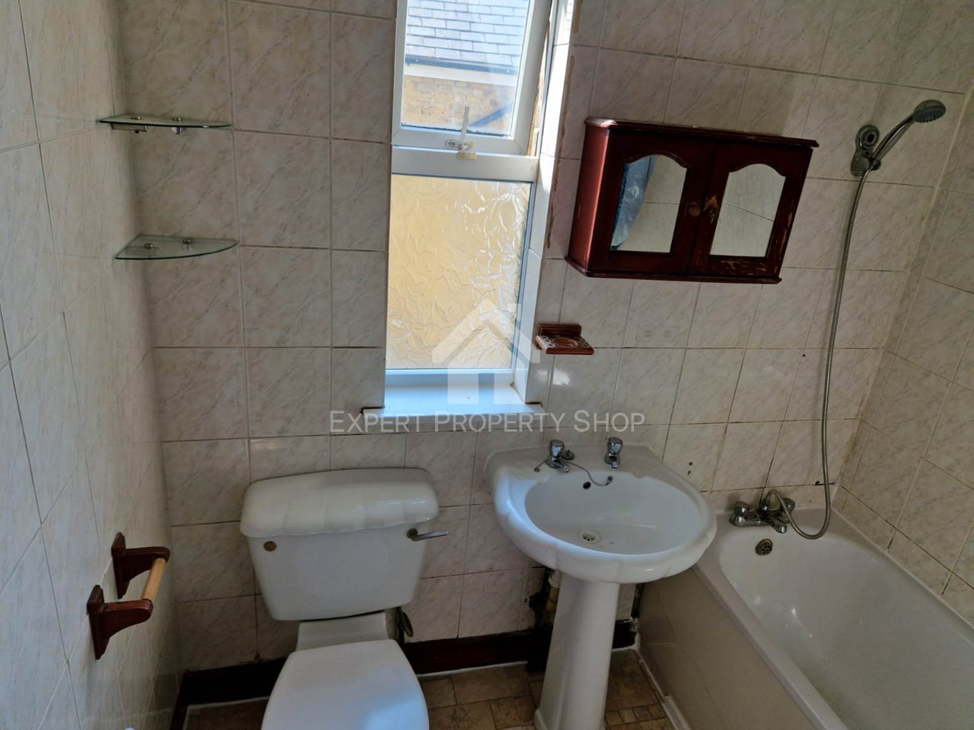 Sheals Crescent, Maidstone, Image 6