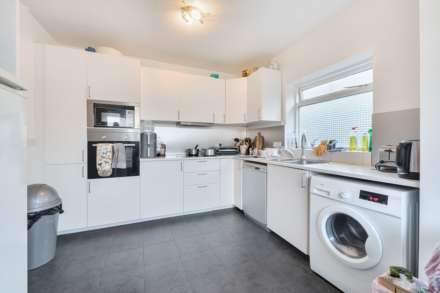 Carlton Terrace, London, Image 2