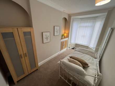 Room 1, Newcastle Avenue, Worksop