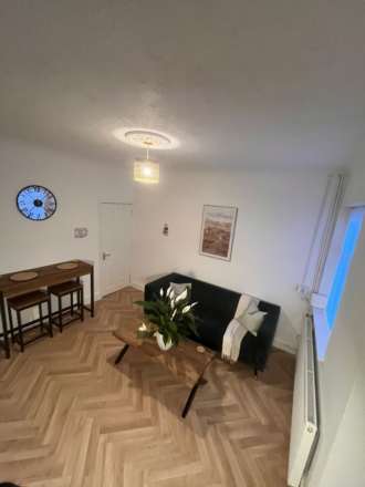 Room 1, Newcastle Avenue, Worksop, Image 5