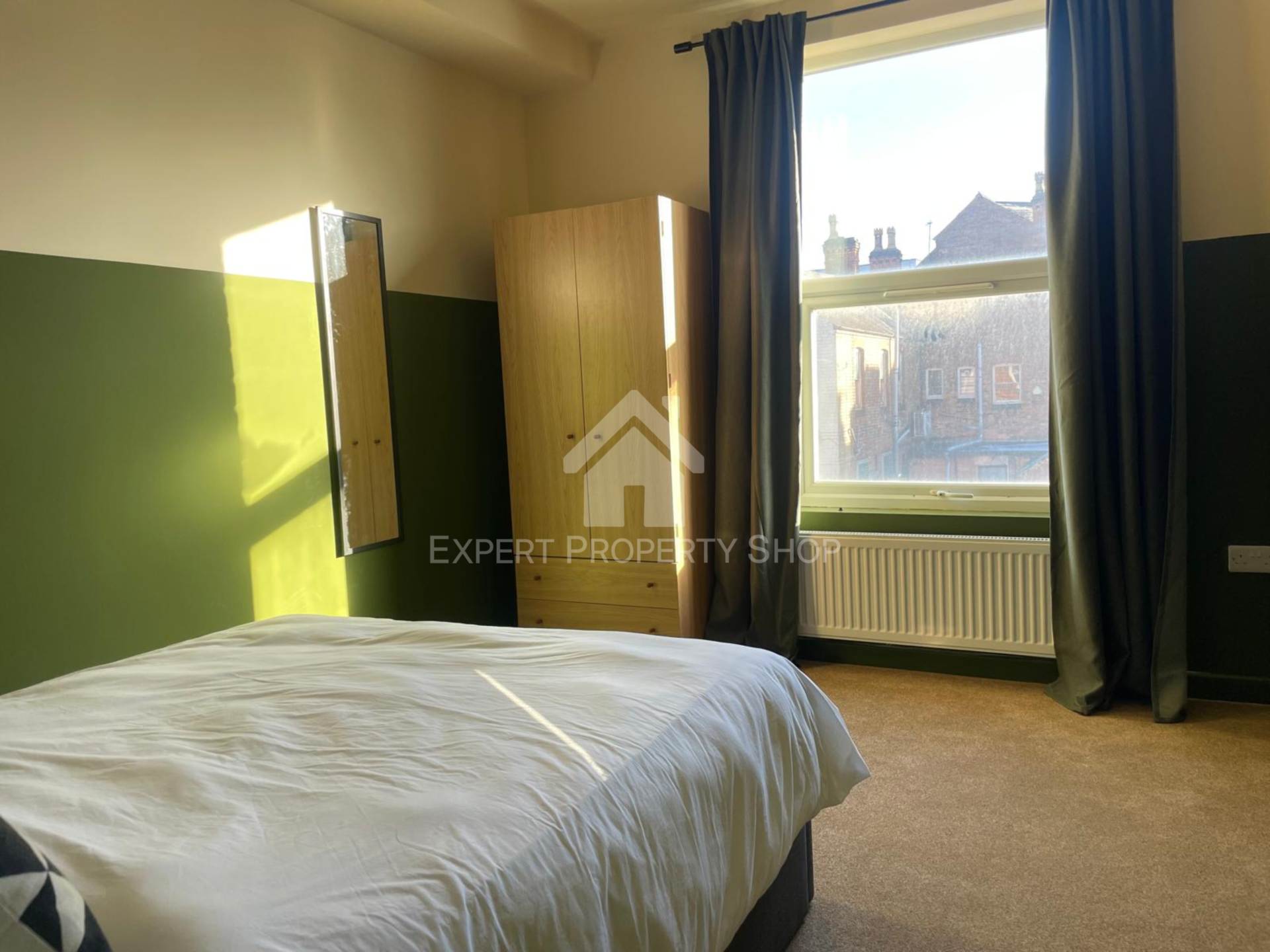 **AVAILABLE NOW**  Room 1,   En-suite Room , Commercial Avenue, Beeston, Image 3