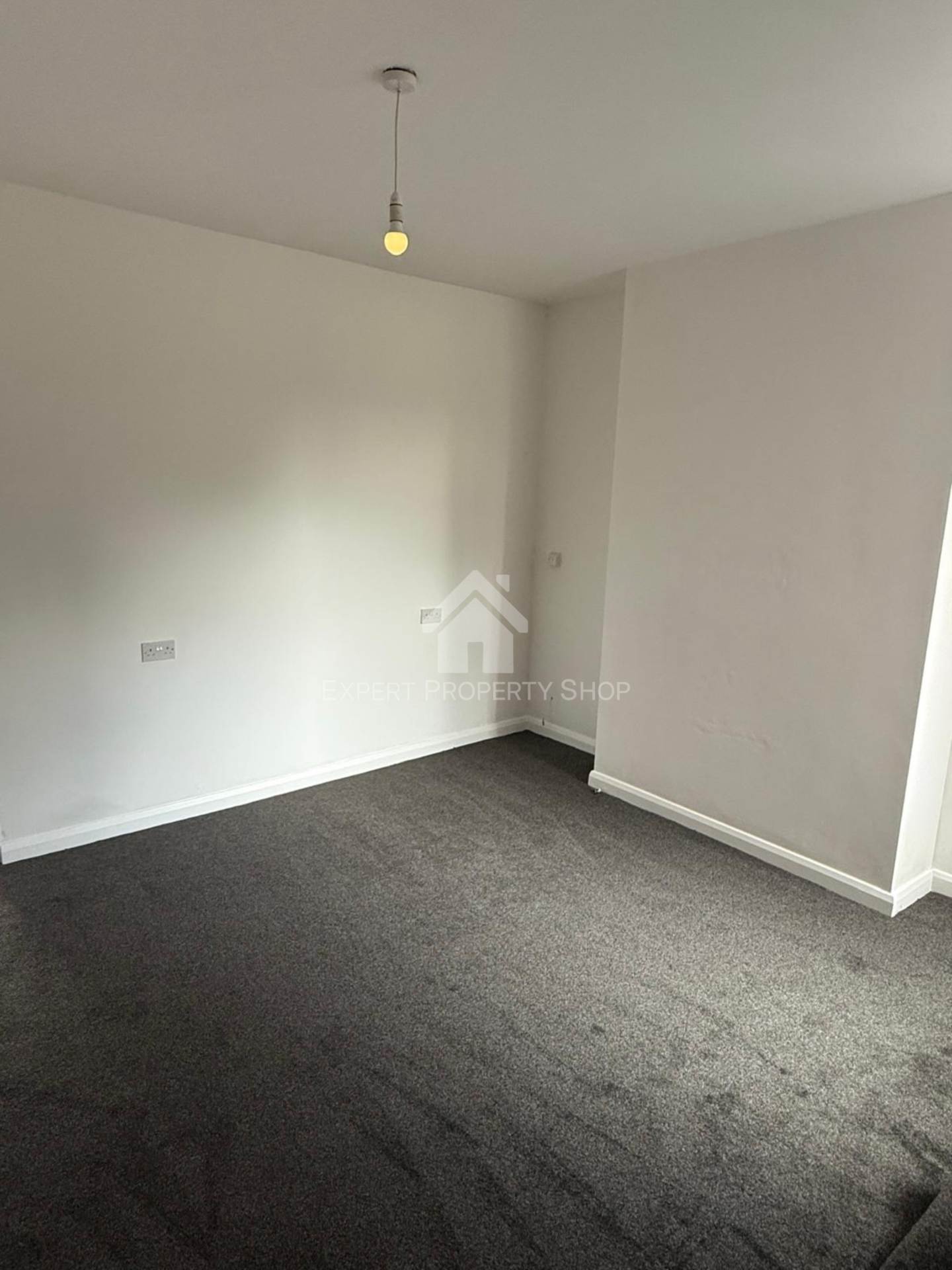 3 BEDROOM HOUSE. 121 Manvers Road. Beighton., Image 9