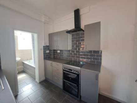 3 BEDROOM HOUSE. 121 Manvers Road. Beighton.