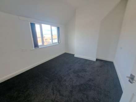 3 BEDROOM HOUSE. 121 Manvers Road. Beighton., Image 6