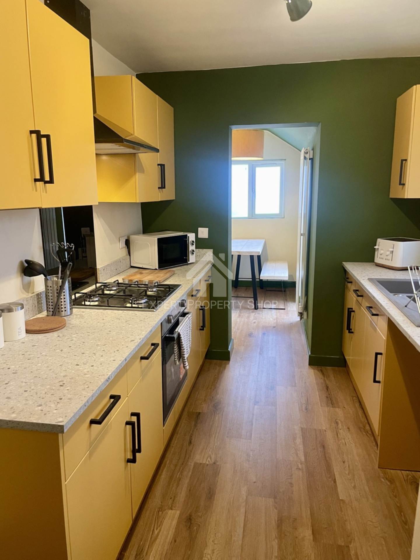 **AVAILABLE NOW**  Room 3,   En-suite Room , Commercial Avenue, Beeston, Image 10