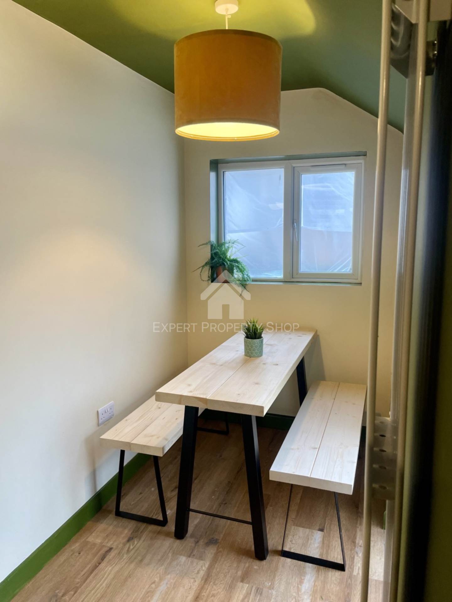 **AVAILABLE NOW**  Room 3,   En-suite Room , Commercial Avenue, Beeston, Image 12