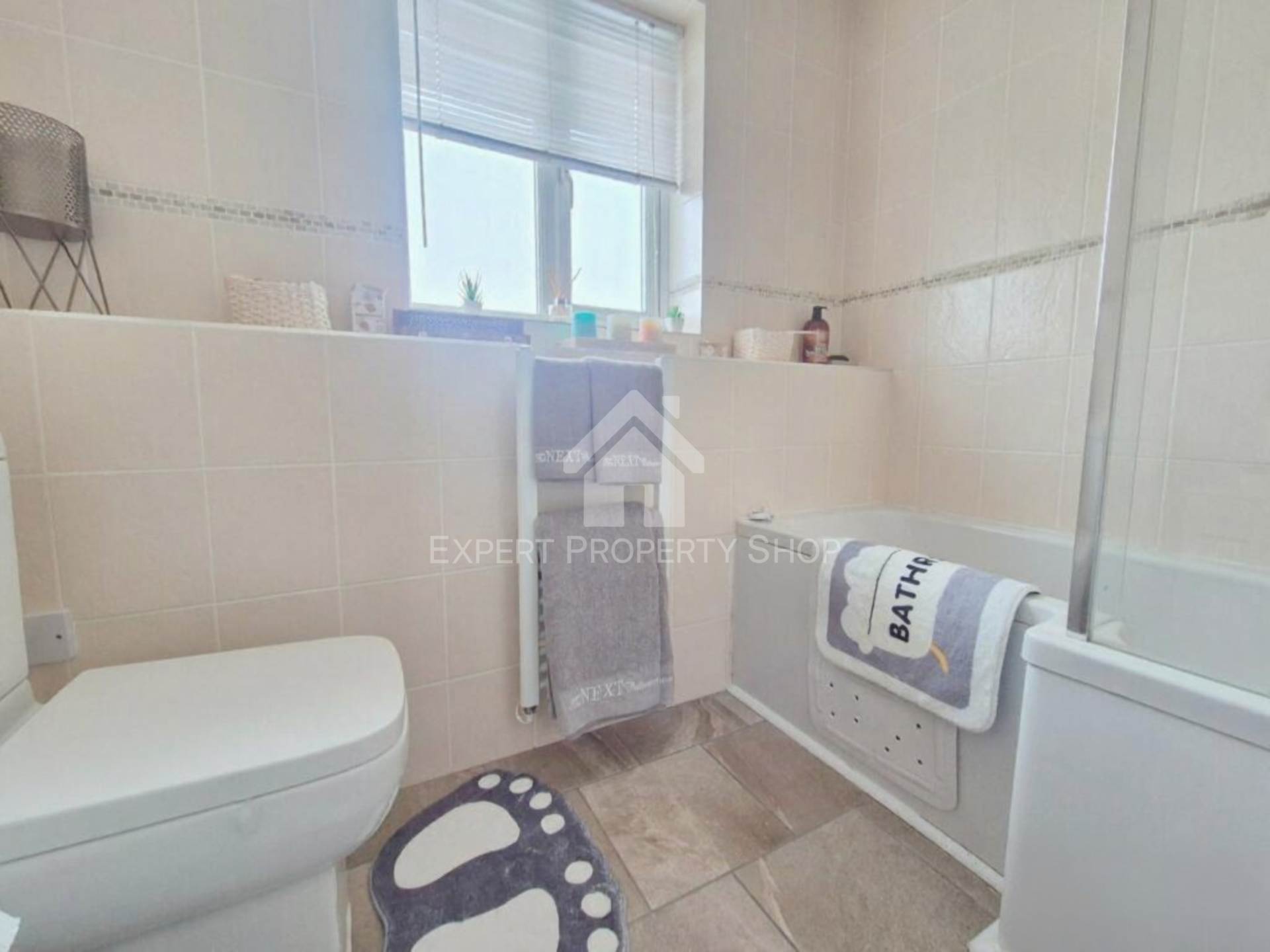 Bert Allen Drive, Old Leake, Image 10