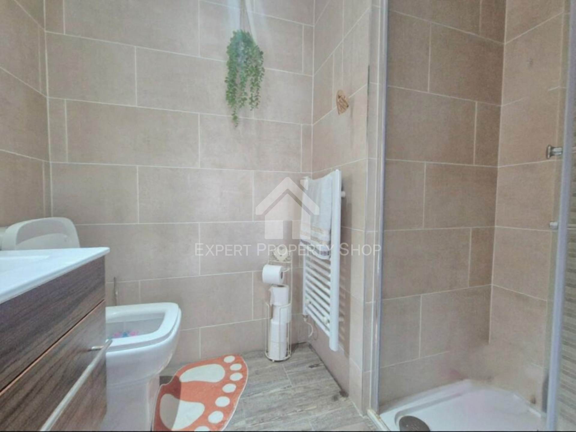 Bert Allen Drive, Old Leake, Image 6