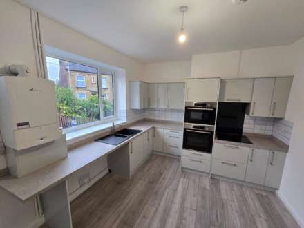 Gillroyd Parade, Morley, Image 1