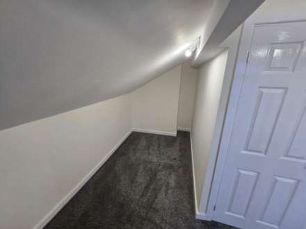 Gillroyd Parade, Morley, Image 16