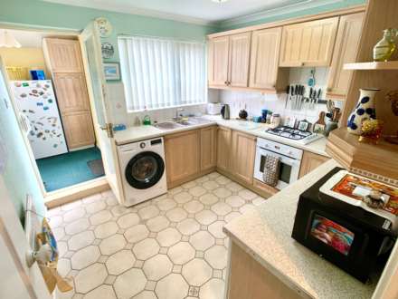 St. Davids Close, Worksop, Image 4