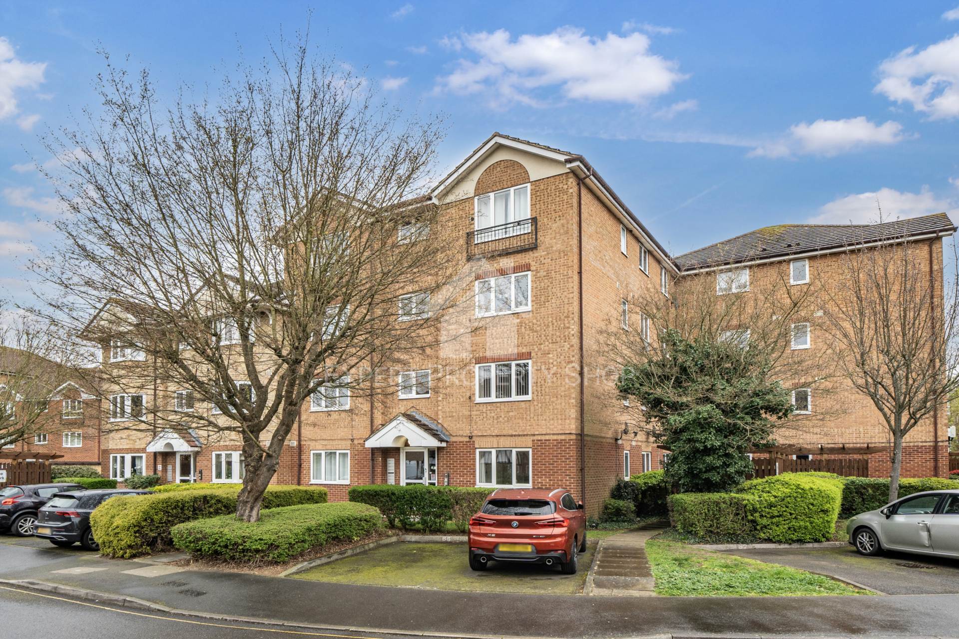 Varsity Drive, Twickenham, Image 2