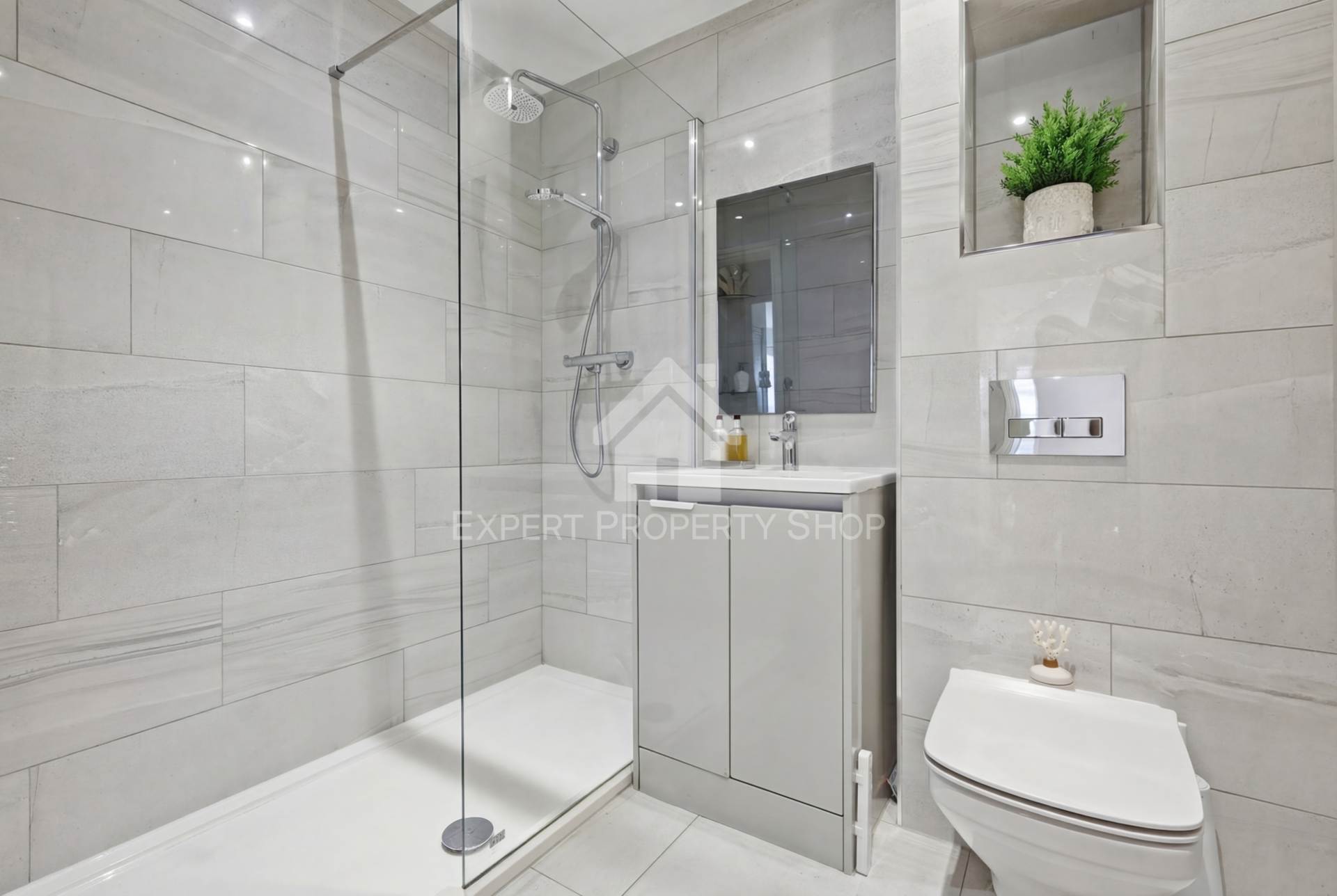 High Road, Benfleet, Image 8