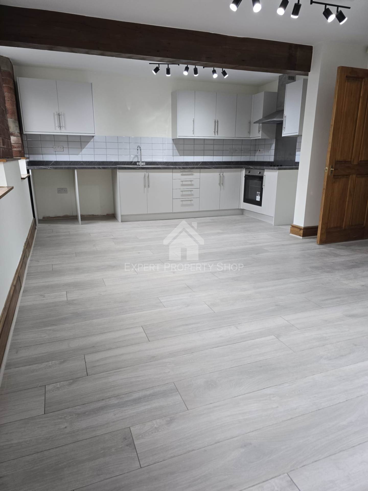 Apartment 3, Oxford Road, Gomersal, Image 1