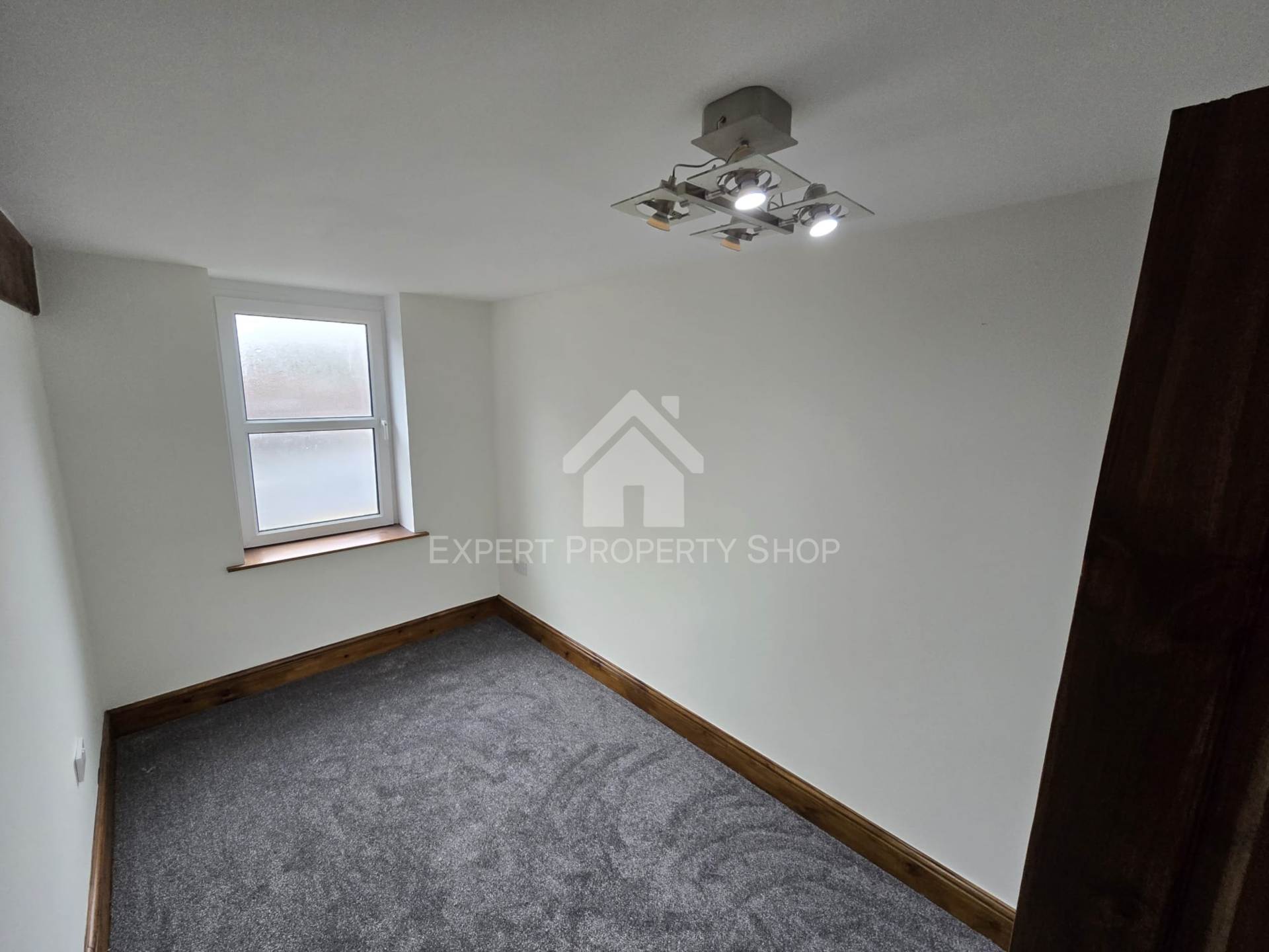 Apartment 3, Oxford Road, Gomersal, Image 8