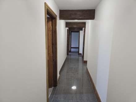 Apartment 3, Oxford Road, Gomersal, Image 4