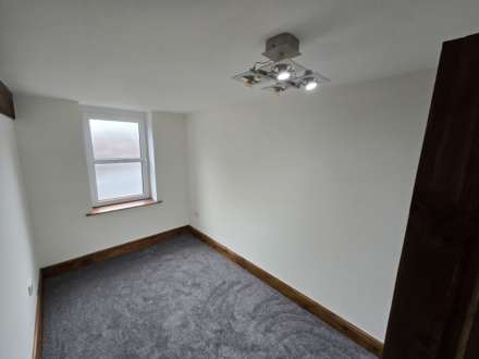 Apartment 3, Oxford Road, Gomersal, Image 8