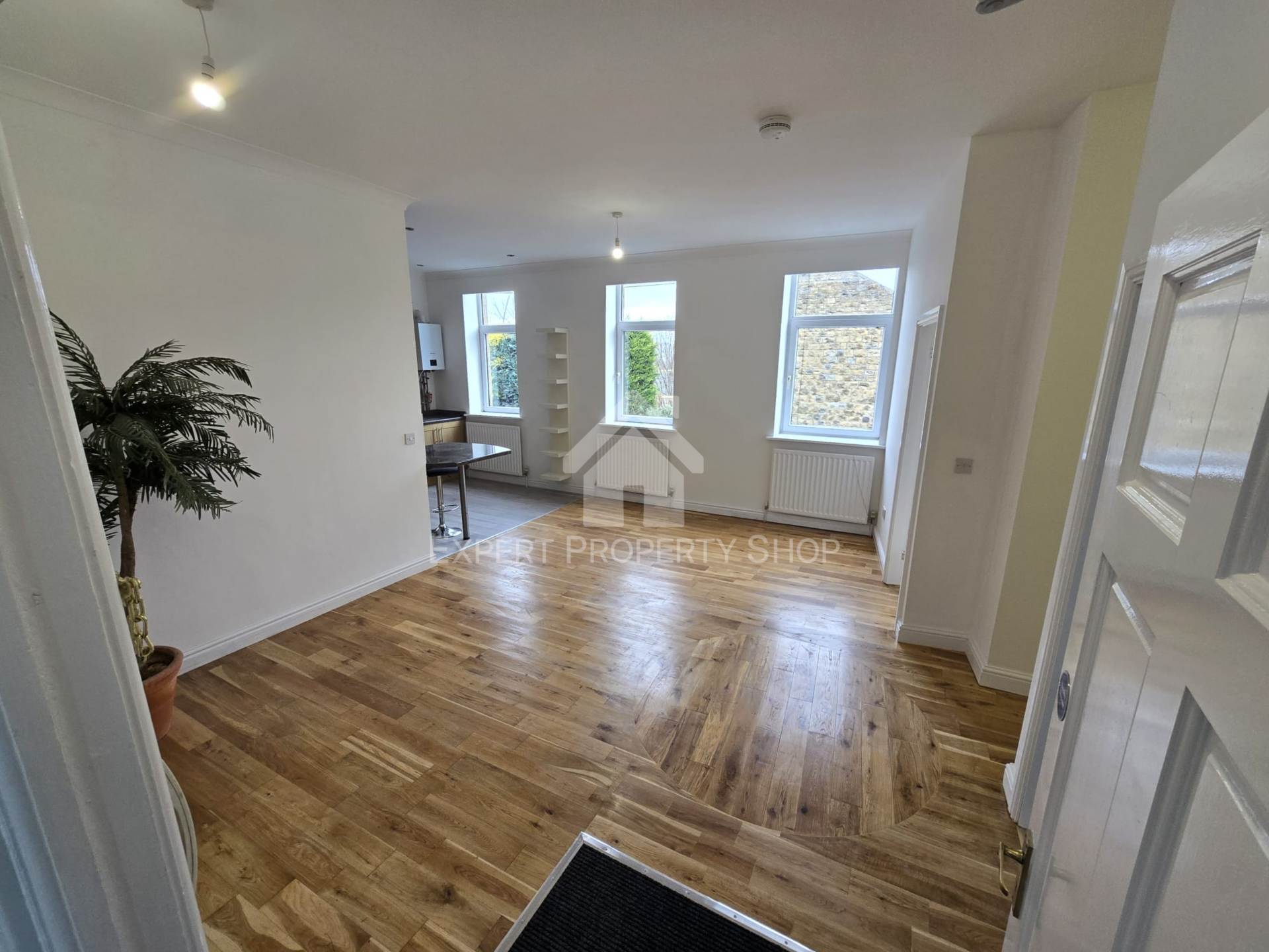 Apartment 1, Oxford Road, Gomersal, Image 4