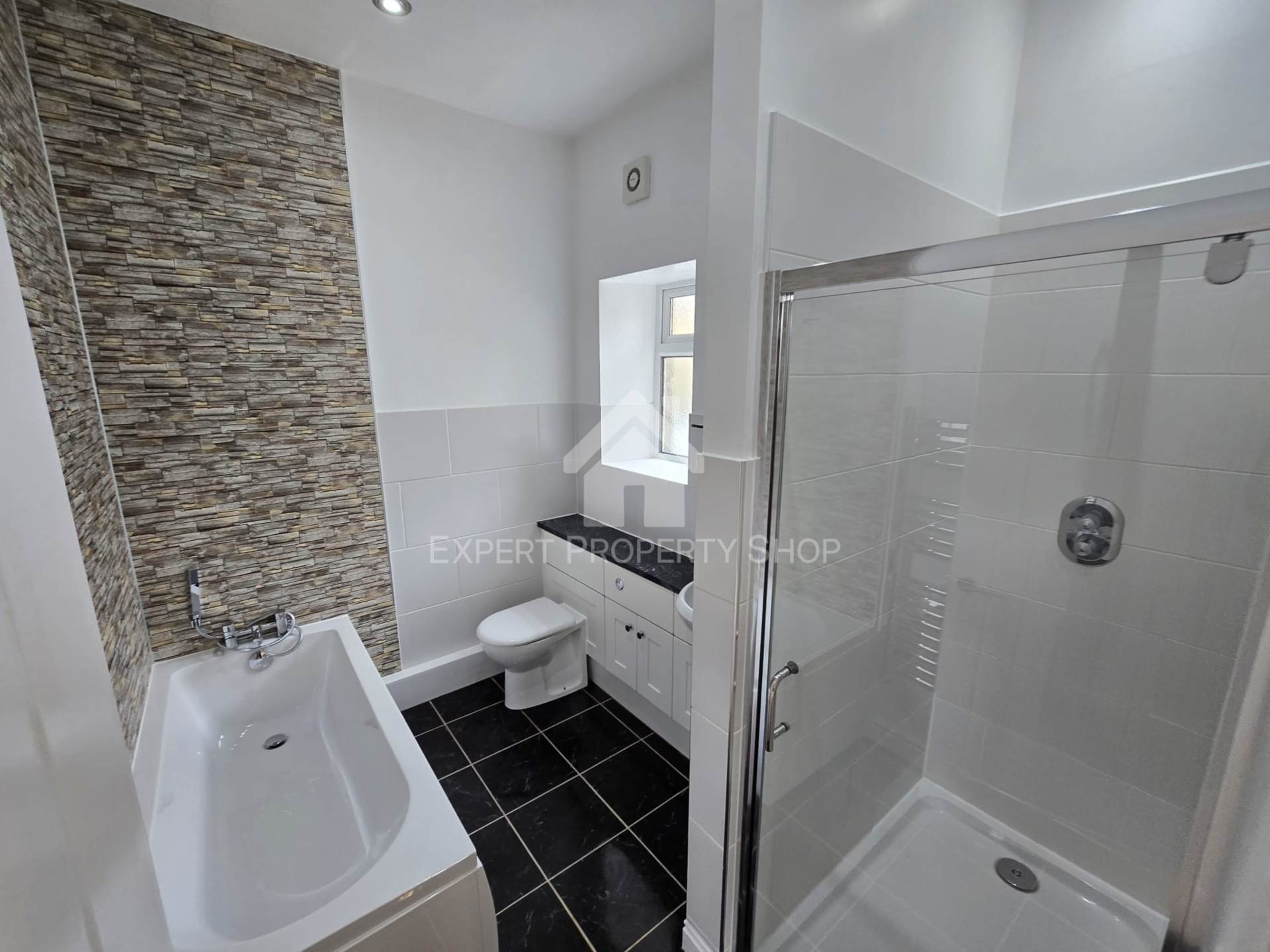 Apartment 1, Oxford Road, Gomersal, Image 6