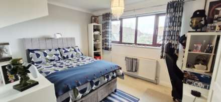 Wood Lane, Great Linford, Image 11