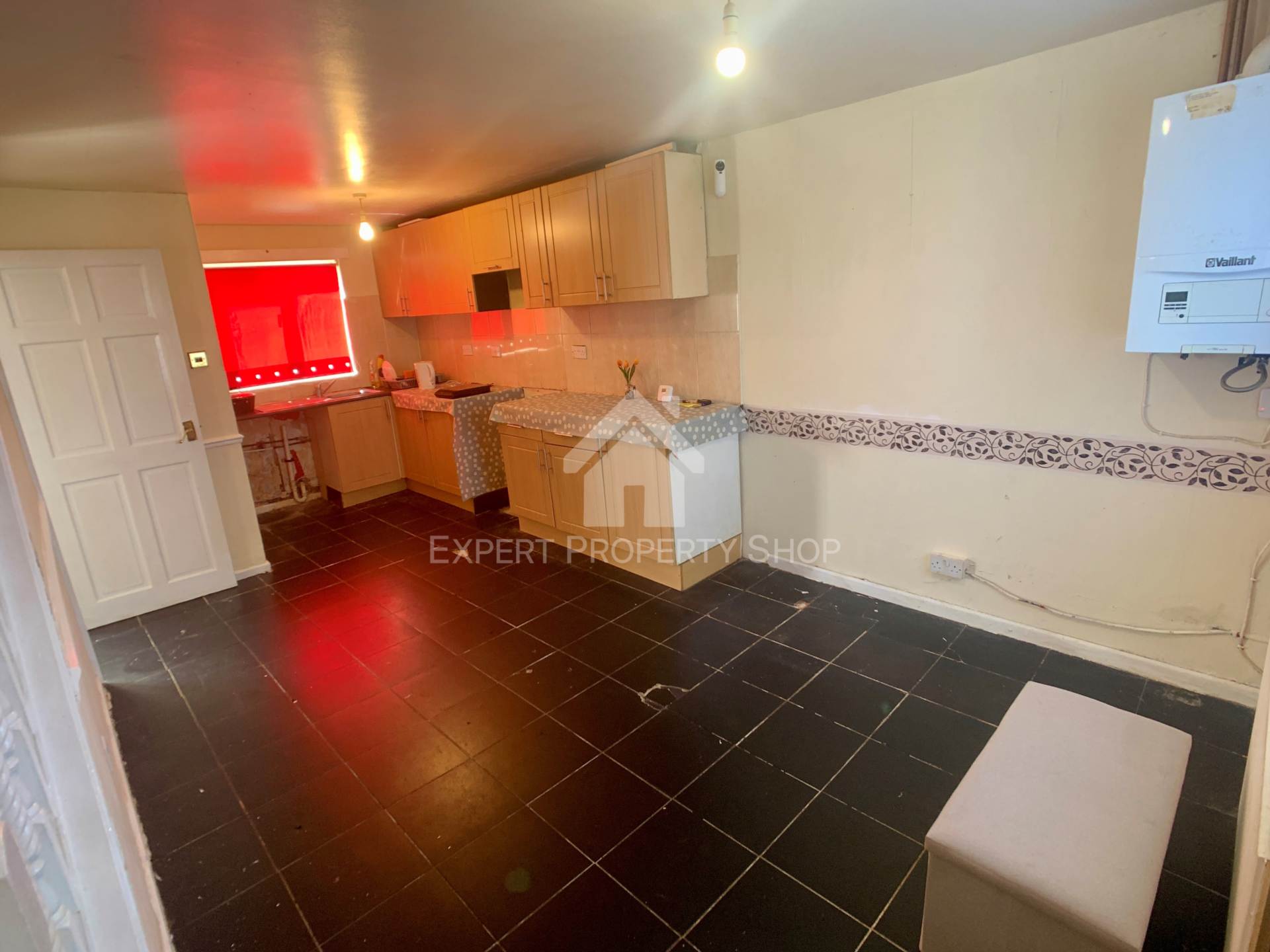 Cheviot Court, Worksop, Image 4