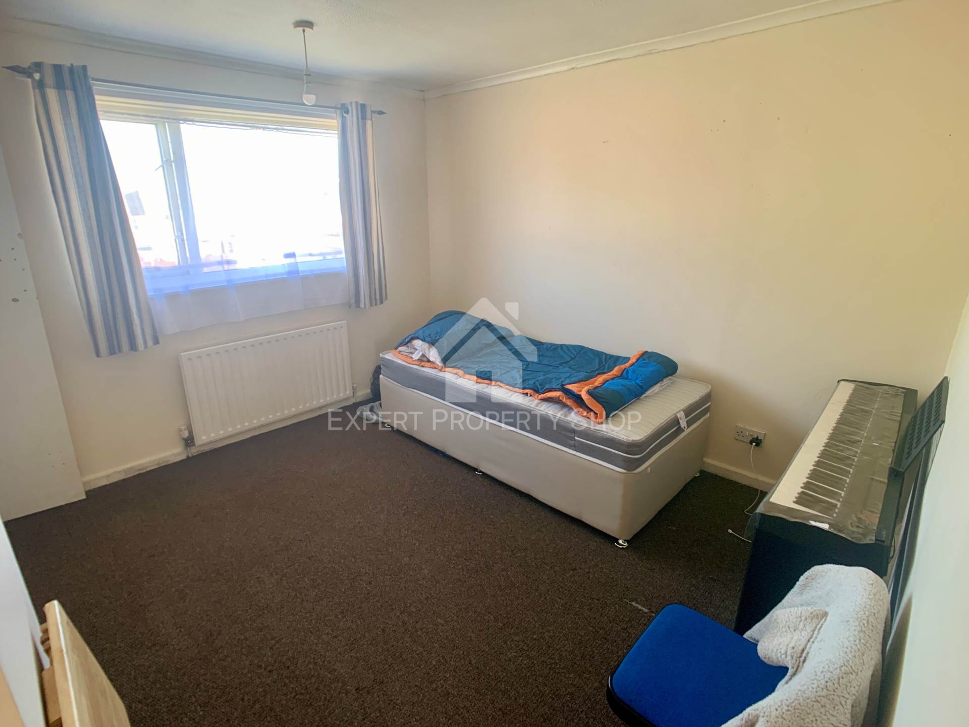 Cheviot Court, Worksop, Image 5