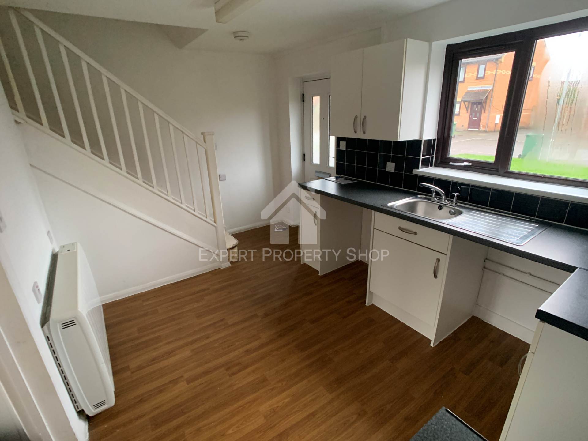 Kenilworth Close, Worksop, Image 2