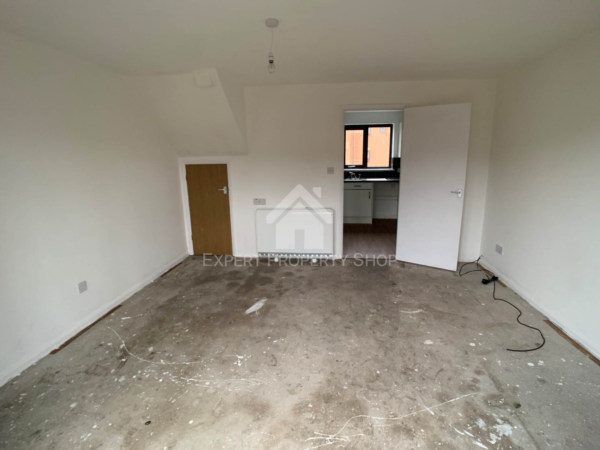 Kenilworth Close, Worksop, Image 5