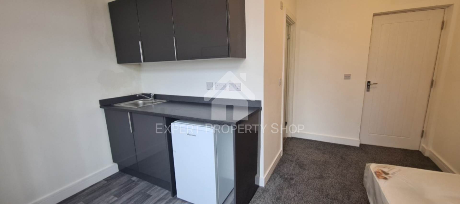 Central Avenue, Alfreton, Image 2