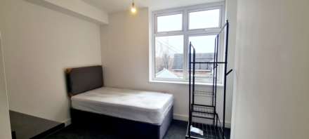 Central Avenue, Alfreton