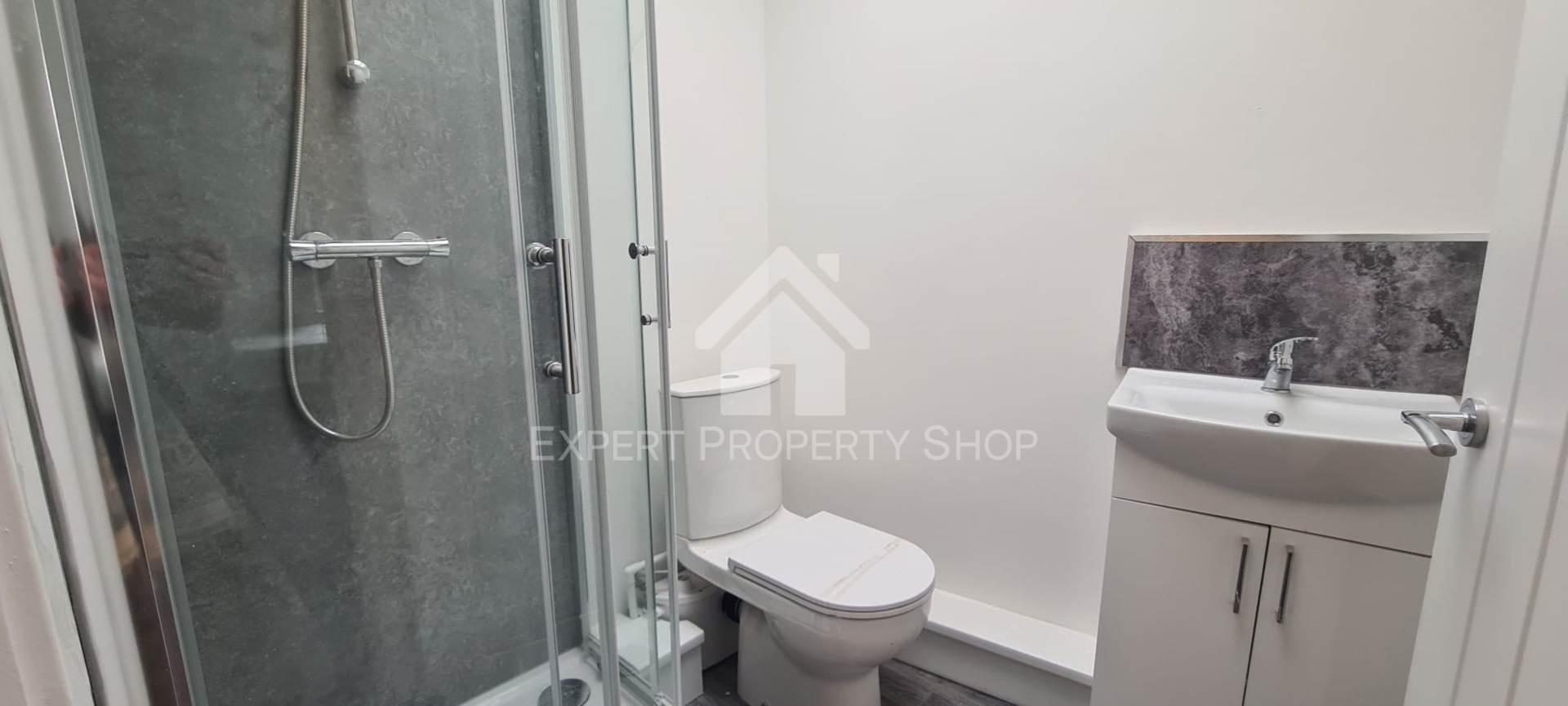 Central Avenue, Alfreton, Image 2