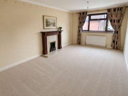 Meadow Close, Kiverton Park, Image 2