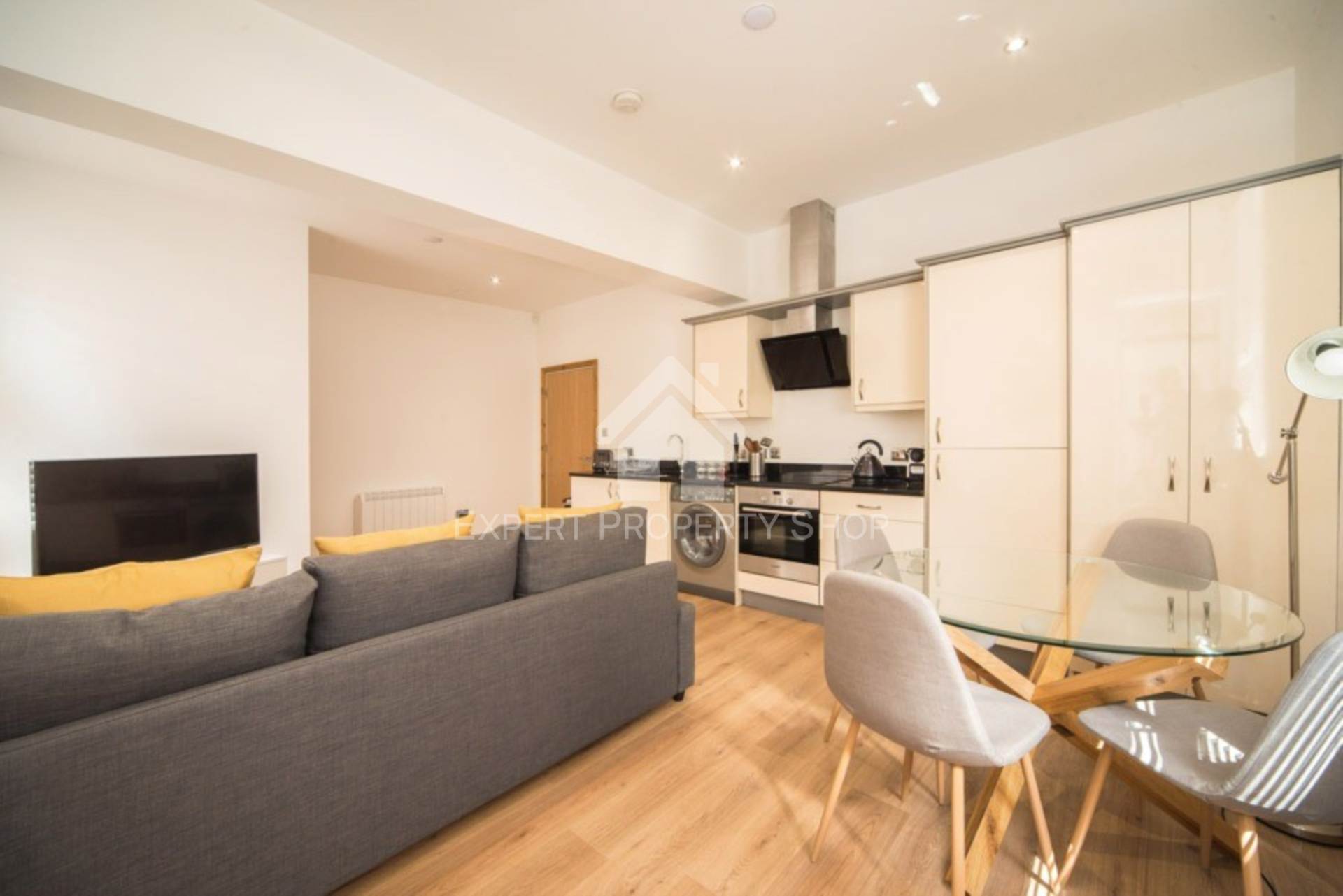 Apartment   Mapperley Road, Nottingham, Image 4
