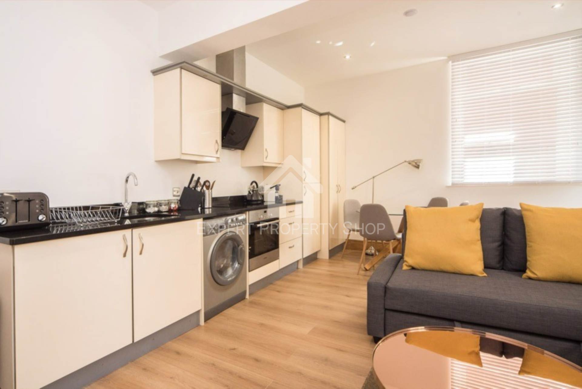 Apartment   Mapperley Road, Nottingham, Image 5