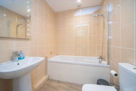 Apartment   Mapperley Road, Nottingham, Image 8