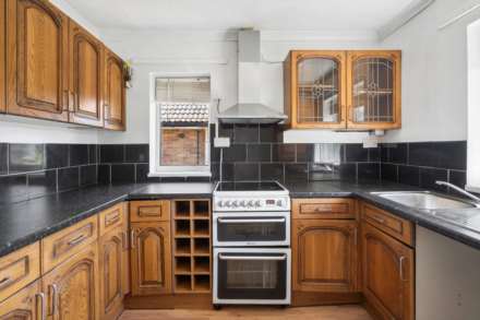 Hollybush Road, Chesham, Image 7