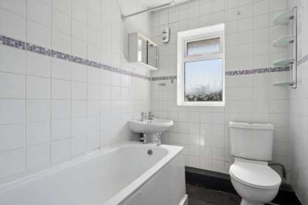 Hollybush Road, Chesham, Image 9
