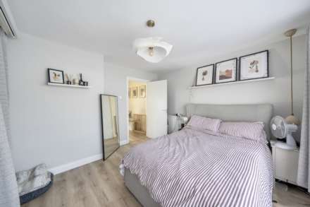 Holly Copse, Stevenage, Image 12