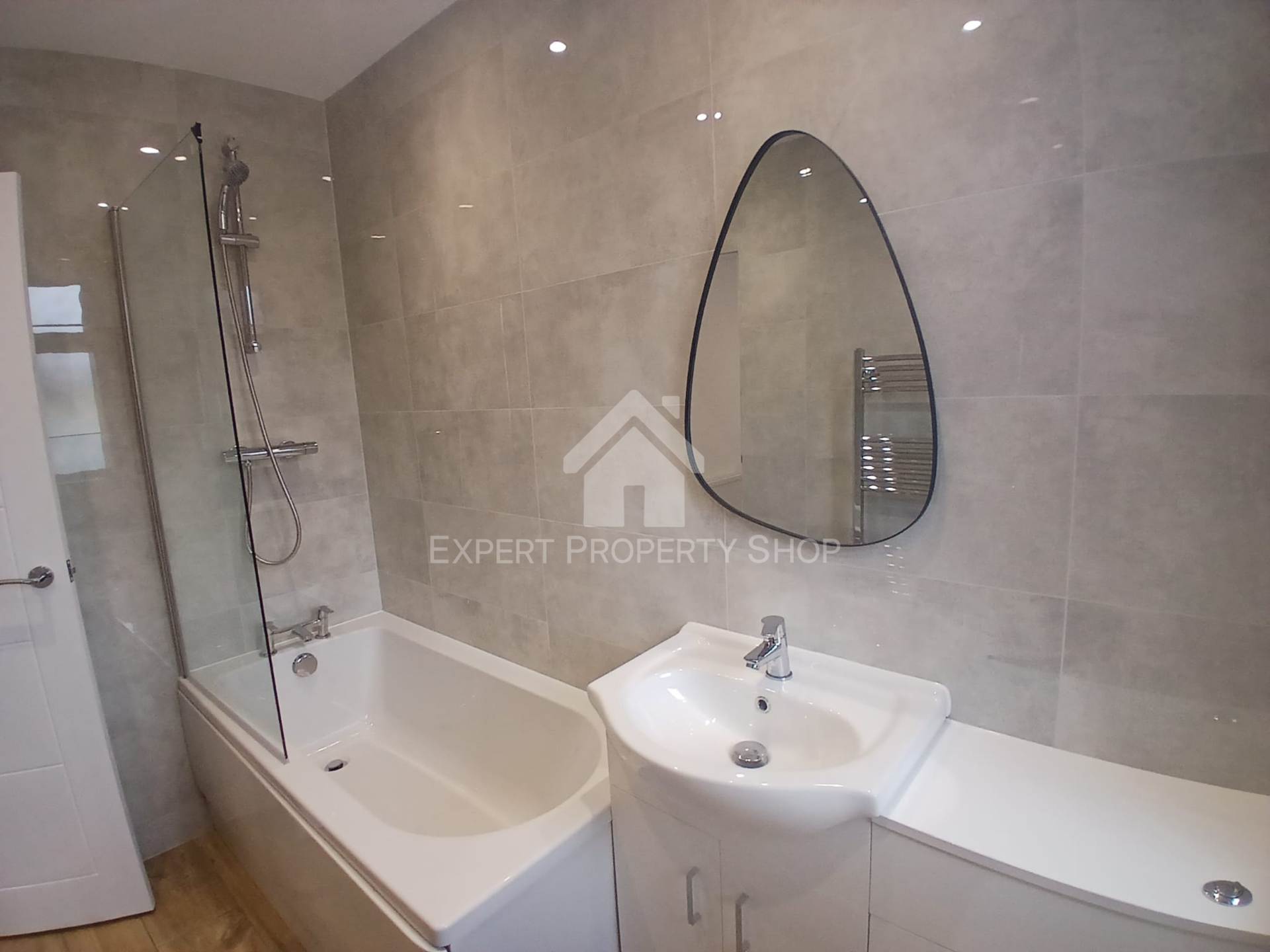 Gateford Rise, Worksop, Image 6