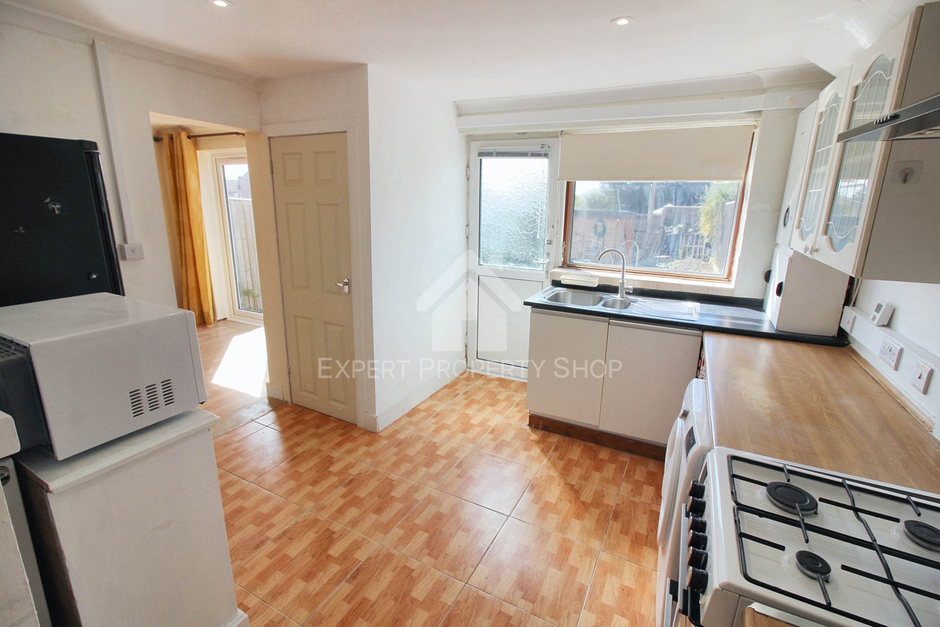 Argyle Avenue, Aylesbury, Image 16