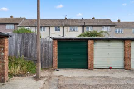 Argyle Avenue, Aylesbury, Image 10