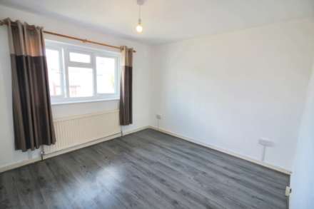 Argyle Avenue, Aylesbury, Image 15