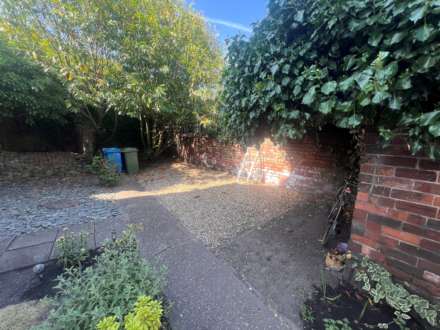 Church Walk, Worksop, Image 10