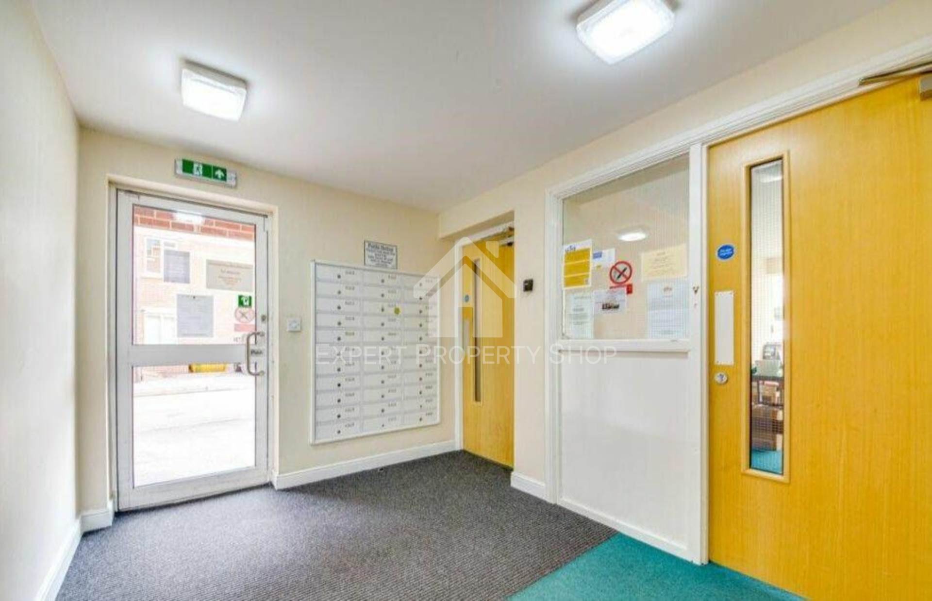Royal Court, Worksop, Image 14