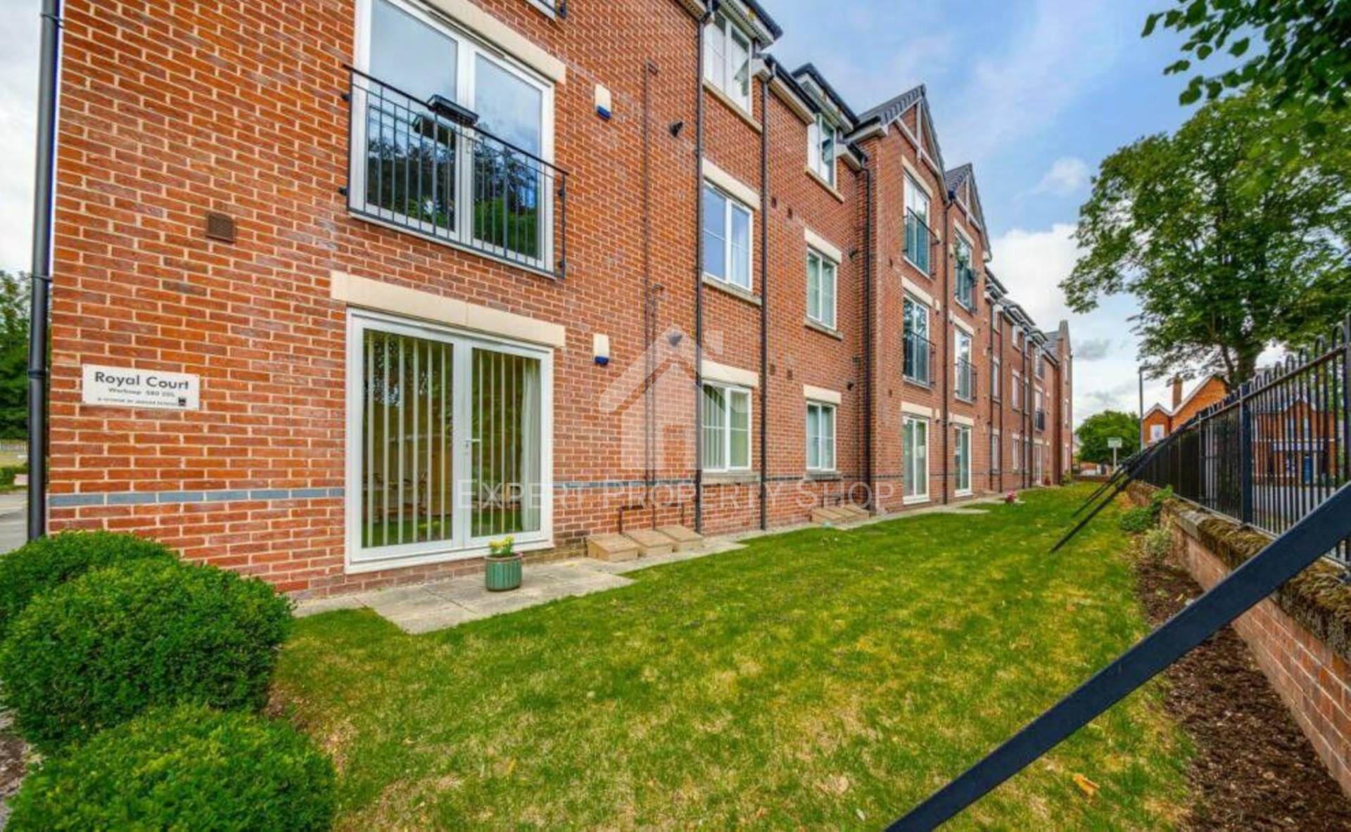 Royal Court, Worksop, Image 17