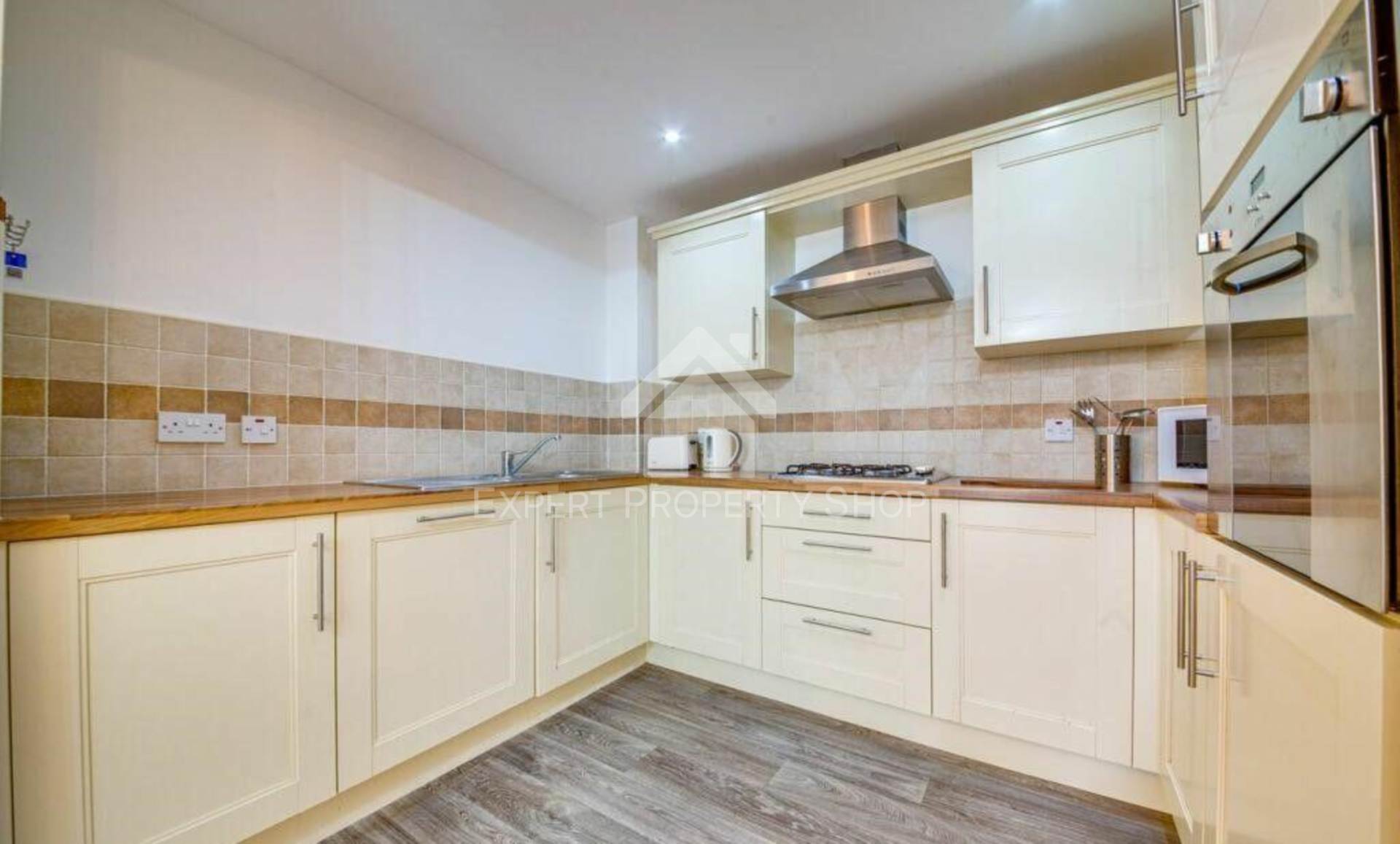 Royal Court, Worksop, Image 3