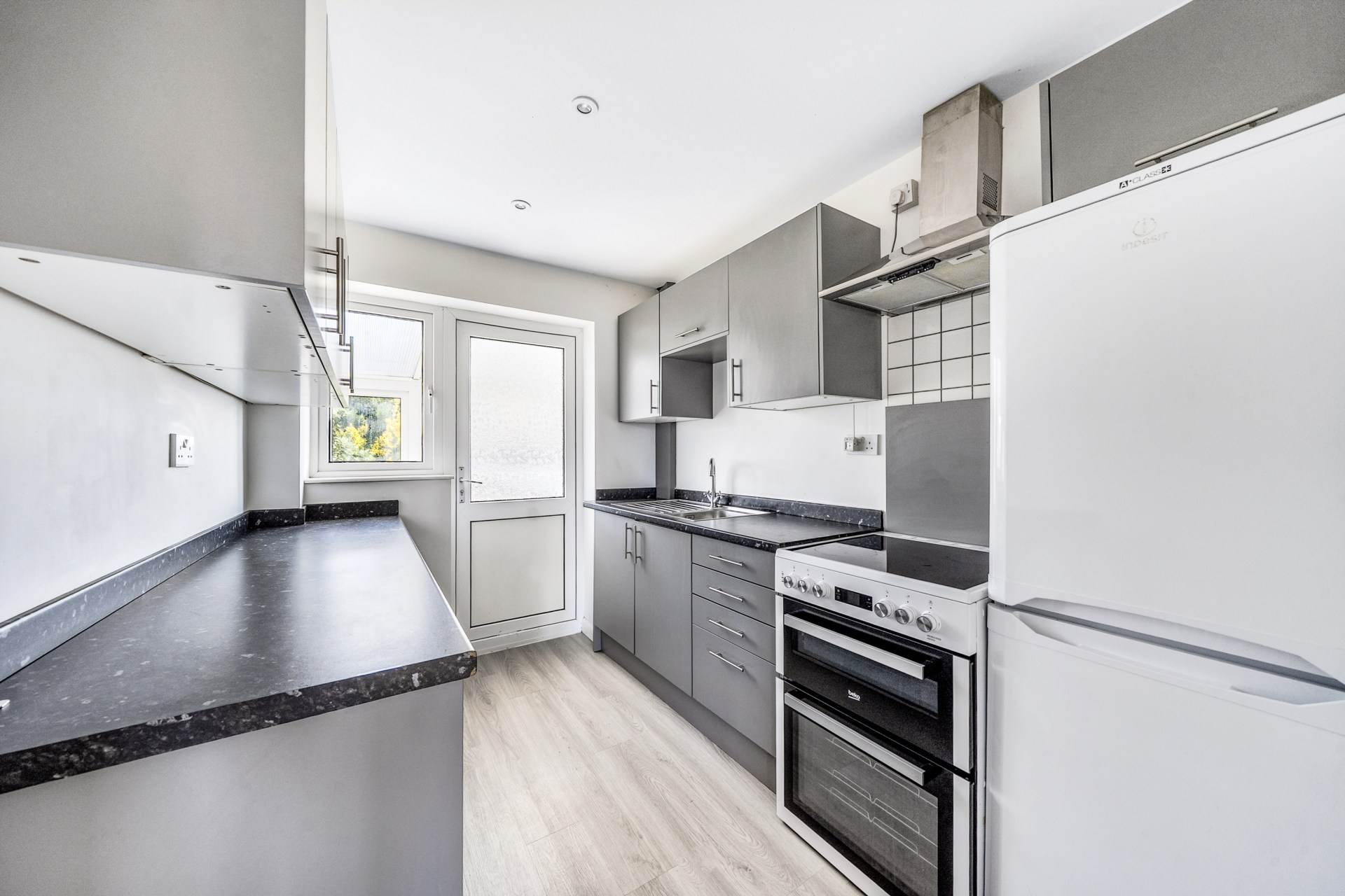 Magnolia Close, Red Lodge, Image 3