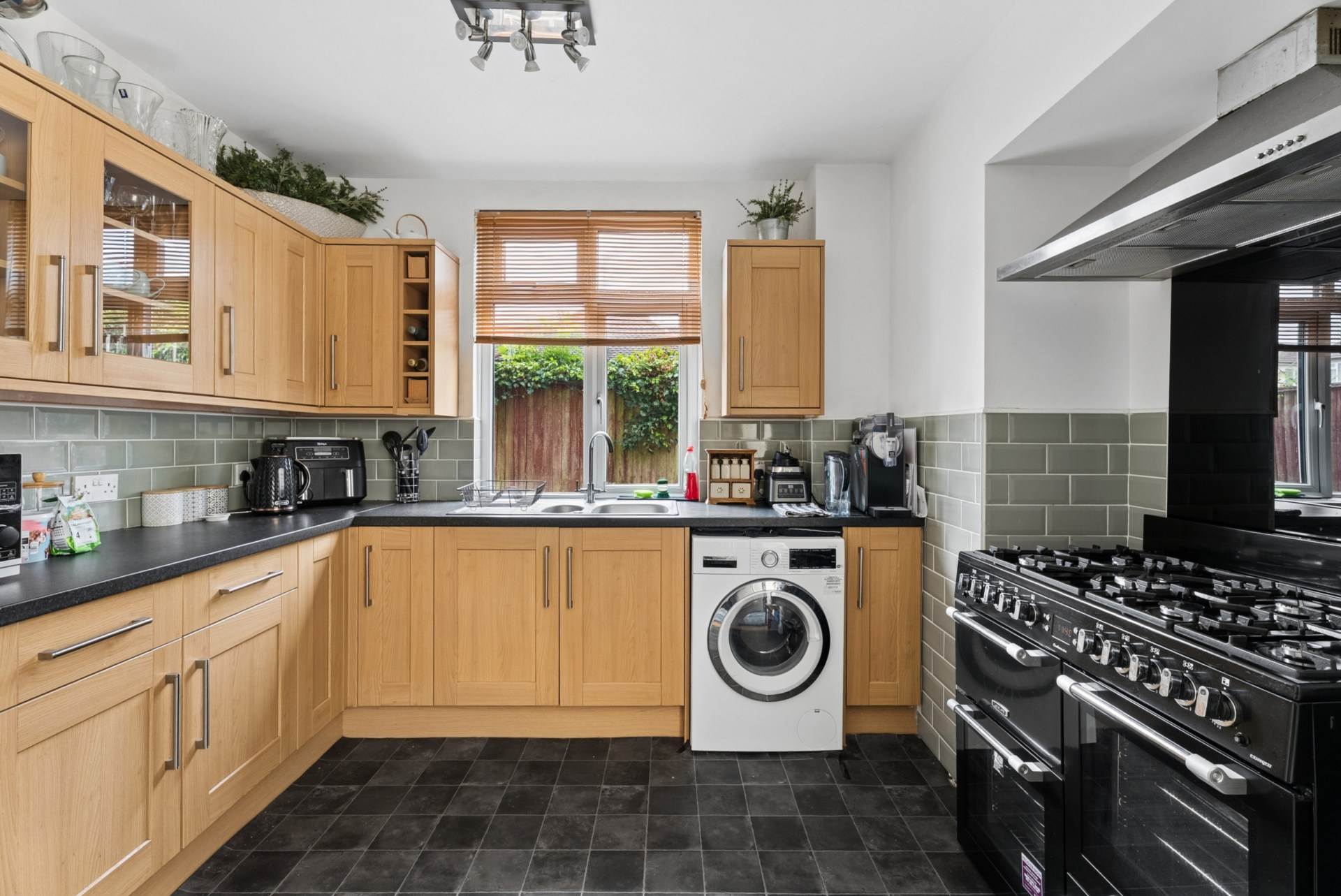 Turners Road North, Luton, Image 6
