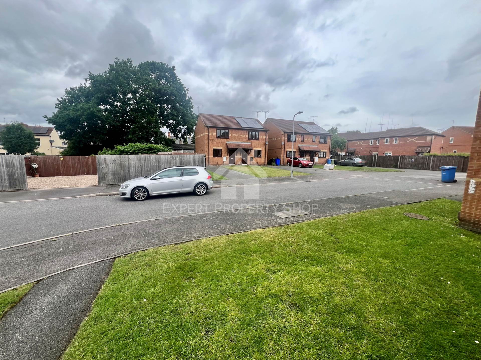 Kenilworth Close, Worksop, Image 15