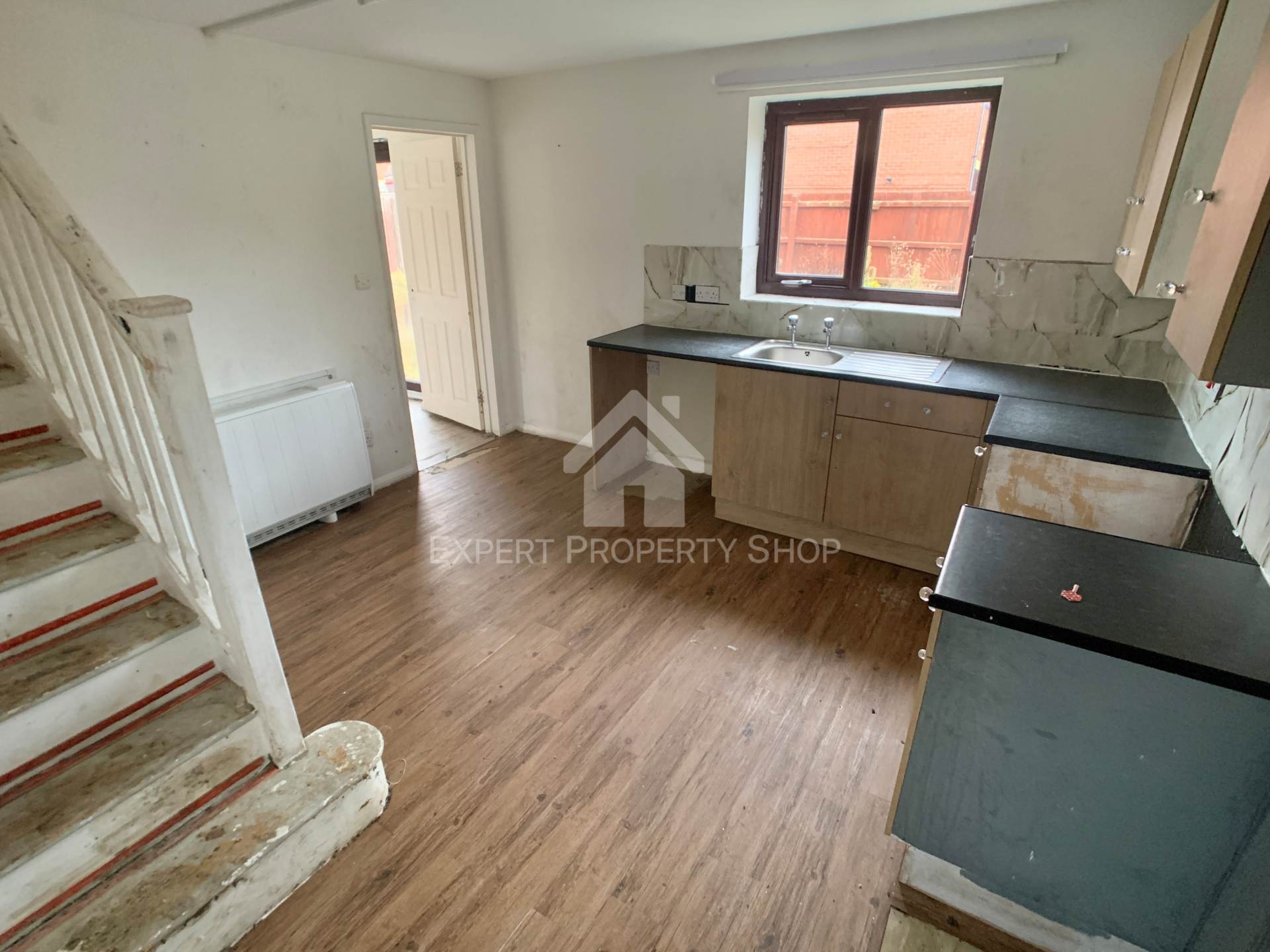 Kenilworth Close, Worksop, Image 3